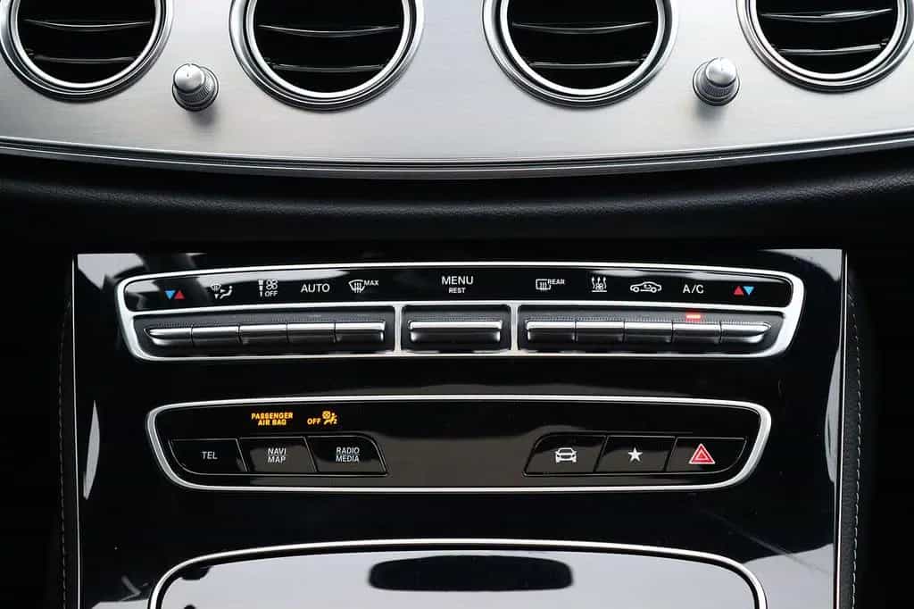 Mercedes-Benz E 300 e T AMG KAMERA+MEMORY+TOTWINKEL+MULTIBEAM 05/2020-photo-11