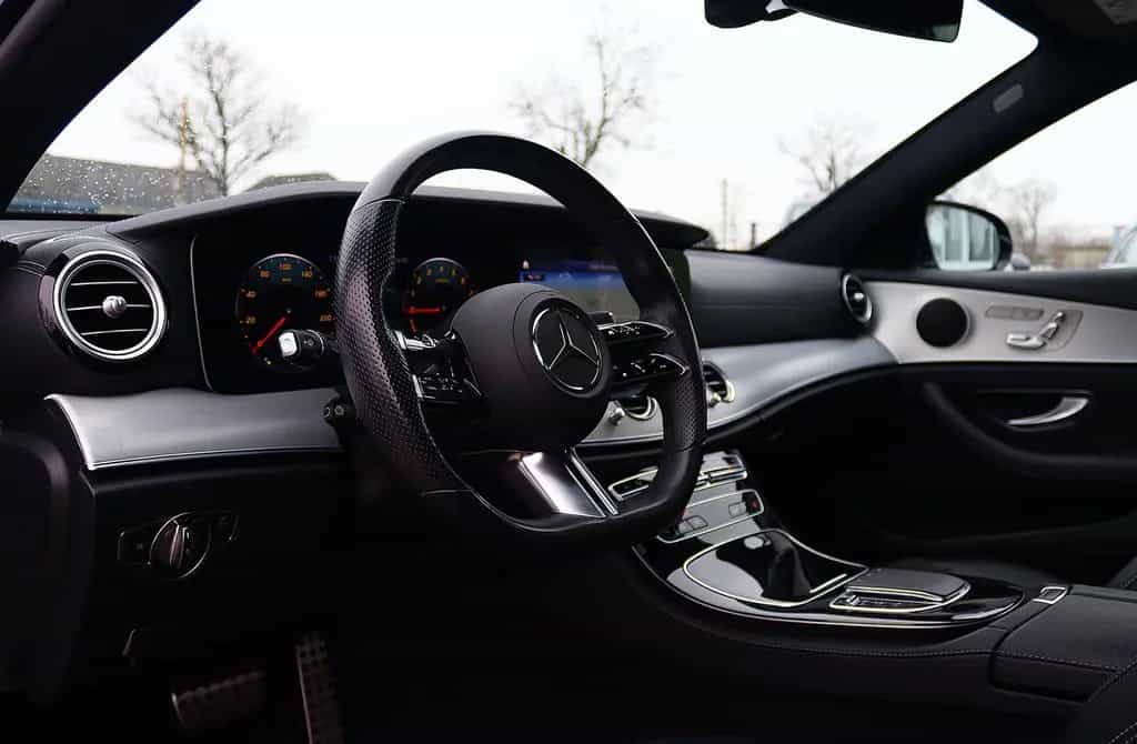 Mercedes-Benz E 300 e T AMG KAMERA+MEMORY+TOTWINKEL+MULTIBEAM 05/2020-photo-6