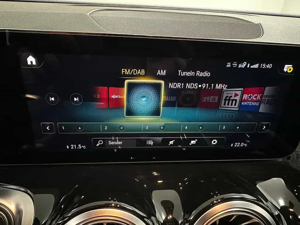 Mercedes-Benz GLB-Class d AMG Distronic AHK Kamera Sound Keyl.Go 04/2022-photo-14