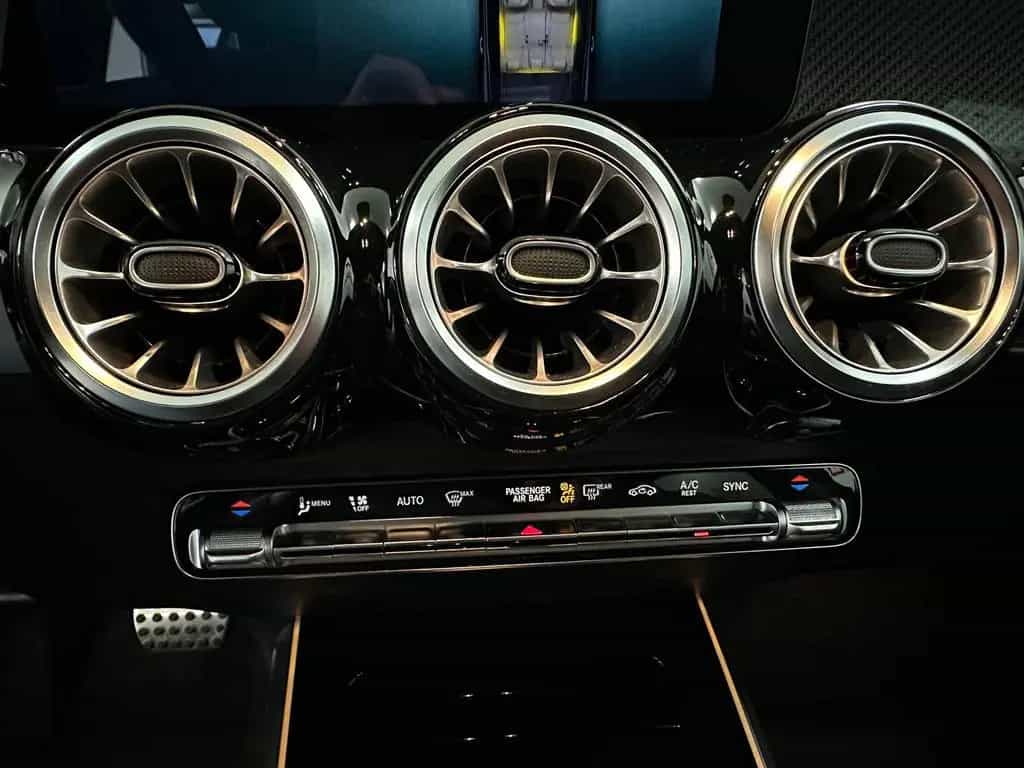 Mercedes-Benz GLB-Class d AMG Distronic AHK Kamera Sound Keyl.Go 04/2022-photo-18