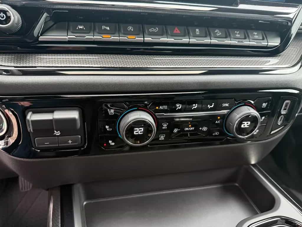 Chevrolet Silverado ZR2 6,2 V8 CREW CAB*TECHNOLOGY PACKAGE null-photo-19