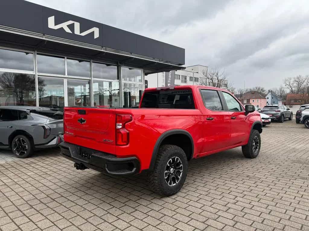 Chevrolet Silverado ZR2 6,2 V8 CREW CAB*TECHNOLOGY PACKAGE null-photo-2