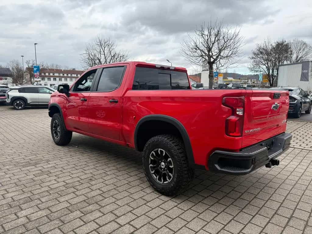 Chevrolet Silverado ZR2 6,2 V8 CREW CAB*TECHNOLOGY PACKAGE null-photo-4