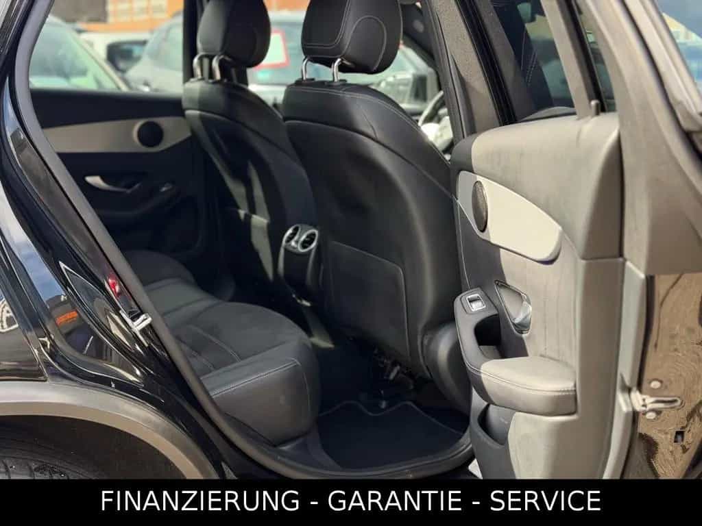 Mercedes-Benz GLC-Class 200 4MATIC AMG LINE/NAVI/CAM/LED/SHZ/DISTR+ 10/2019-photo-5
