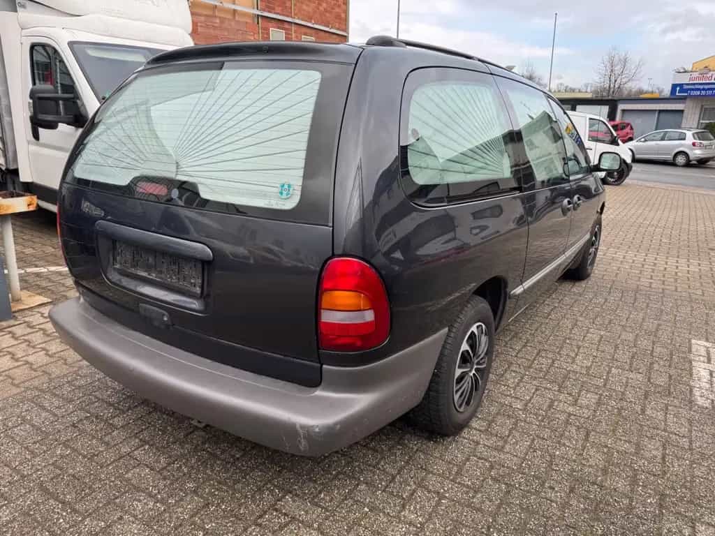 Chrysler Voyager / Grand Voyager 2.4 Benziner Leichenwagen 01/2000-photo-4