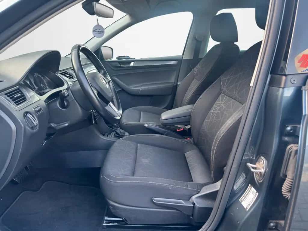 Skoda Rapid Spaceback *Clever*DSG*AHK*LED* 05/2018-photo-12