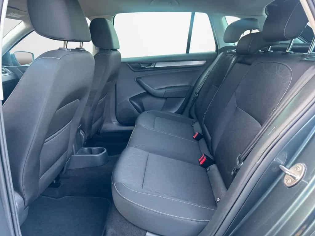 Skoda Rapid Spaceback *Clever*DSG*AHK*LED* 05/2018-photo-13