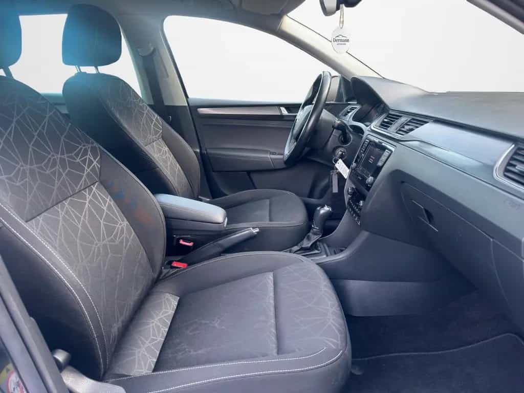 Skoda Rapid Spaceback *Clever*DSG*AHK*LED* 05/2018-photo-14