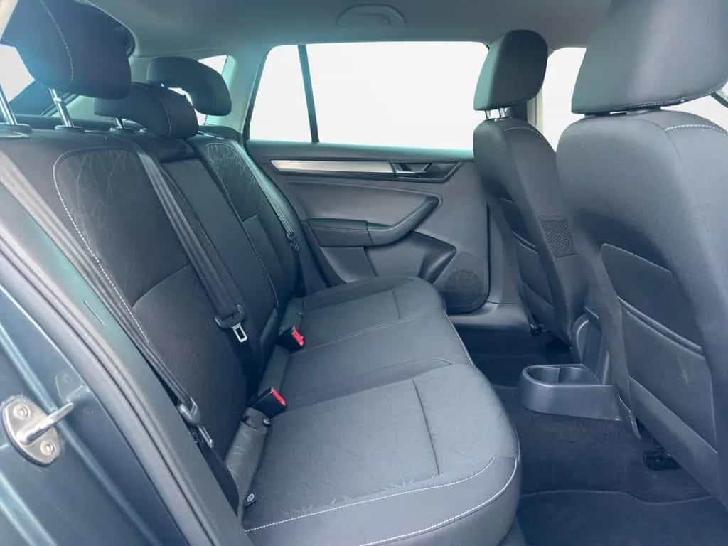 Skoda Rapid Spaceback *Clever*DSG*AHK*LED* 05/2018-photo-15
