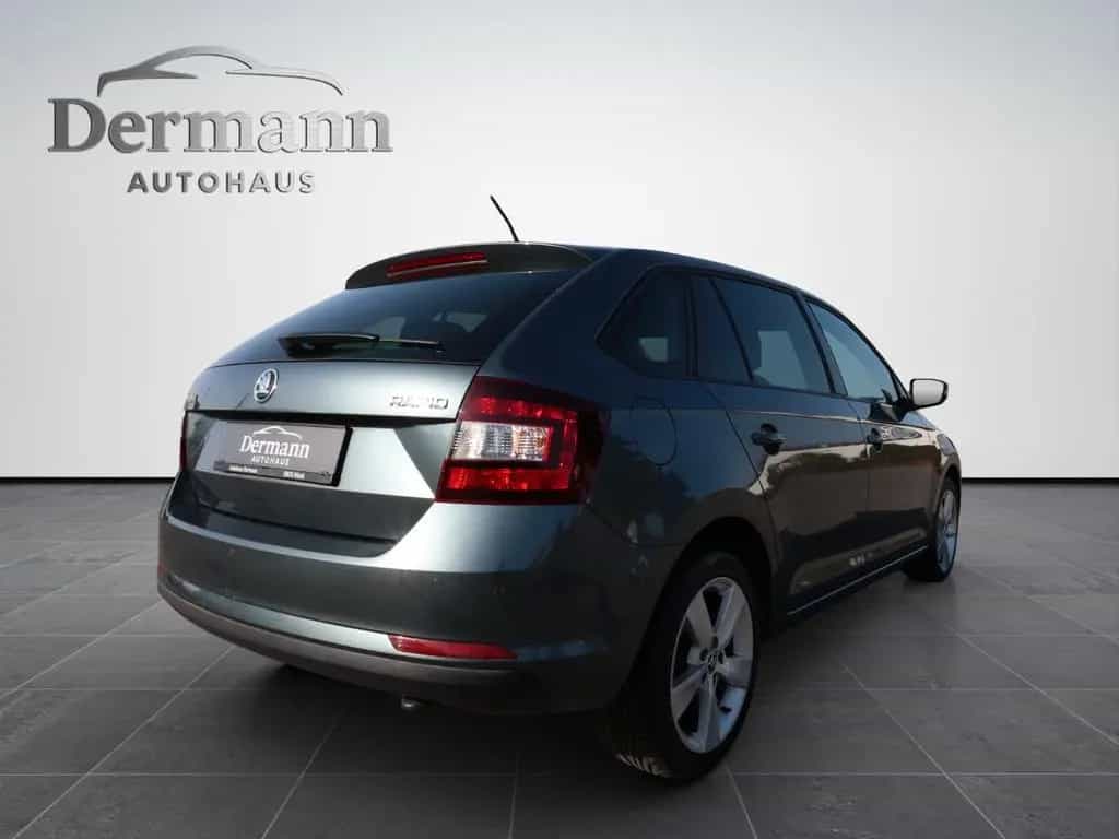 Skoda Rapid Spaceback *Clever*DSG*AHK*LED* 05/2018-photo-4