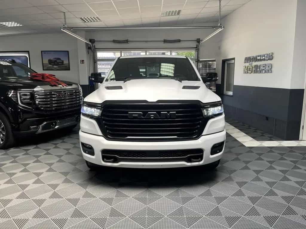 Dodge RAM Laramie Night ACC HUD SITZBELÜFTUNG LED PANO null-photo-2