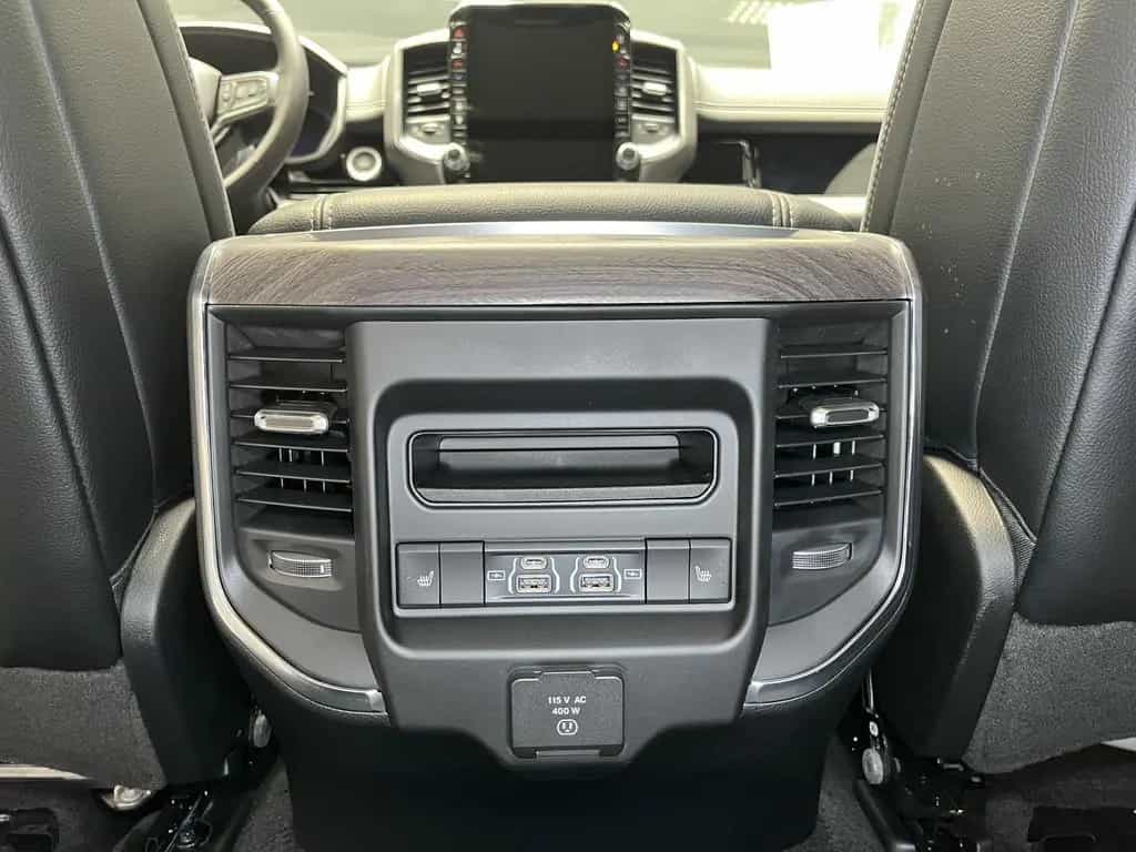 Dodge RAM Laramie Night ACC HUD SITZBELÜFTUNG LED PANO null-photo-29