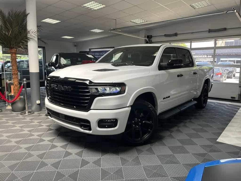 Dodge RAM Laramie Night ACC HUD SITZBELÜFTUNG LED PANO null-photo-3