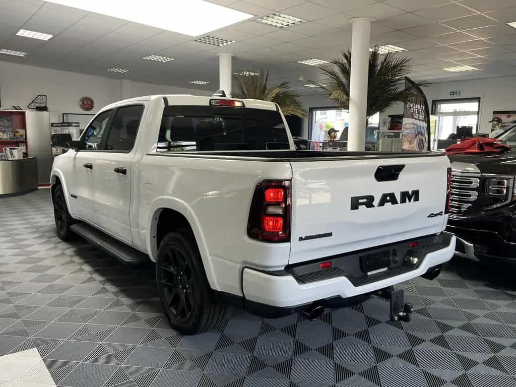 Dodge RAM Laramie Night ACC HUD SITZBELÜFTUNG LED PANO null-photo-4