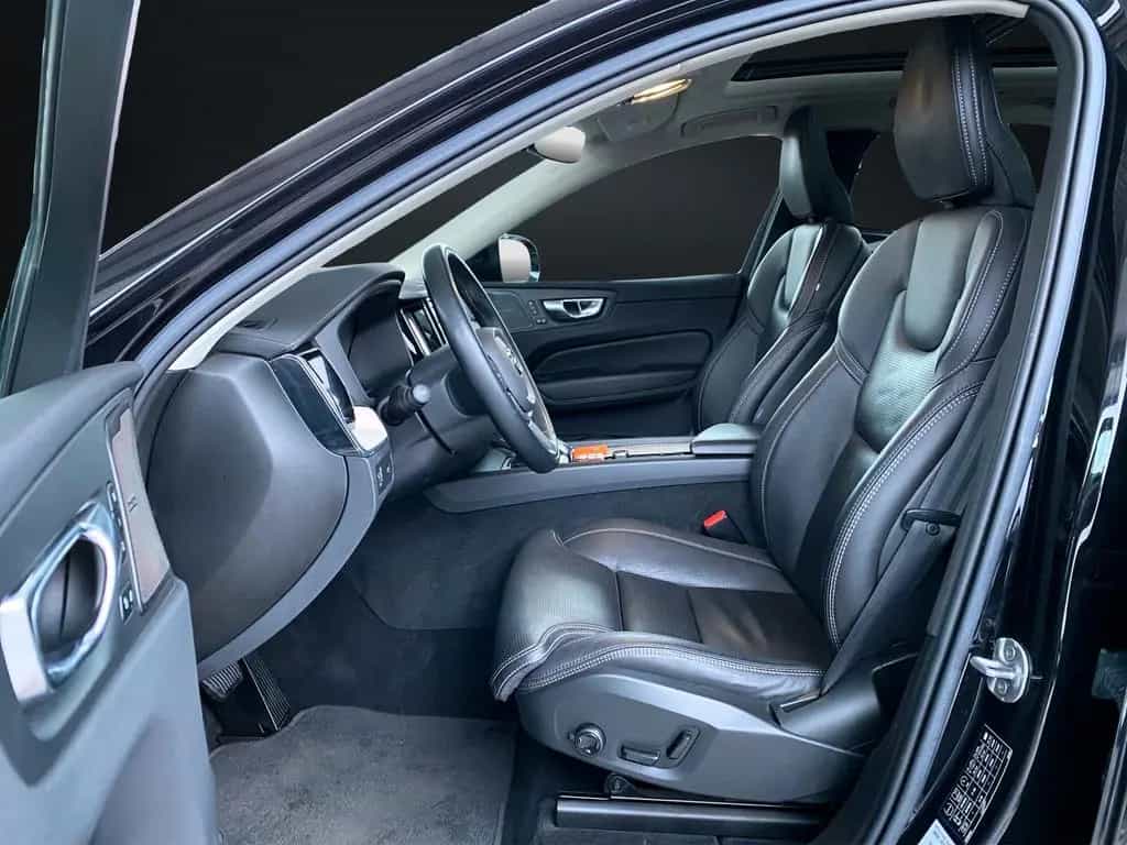 Volvo XC 60 B5-D AWD INSCIRPTION NAVI-KAMERA-PANORAMA 01/2022-photo-12
