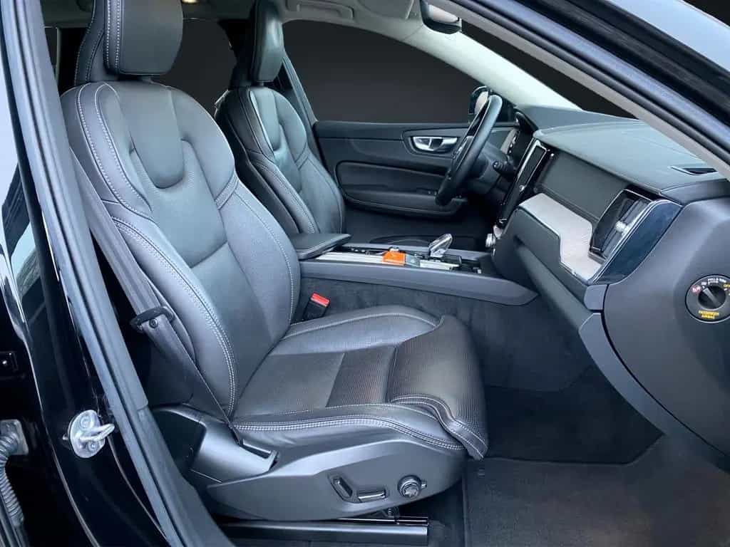 Volvo XC 60 B5-D AWD INSCIRPTION NAVI-KAMERA-PANORAMA 01/2022-photo-13