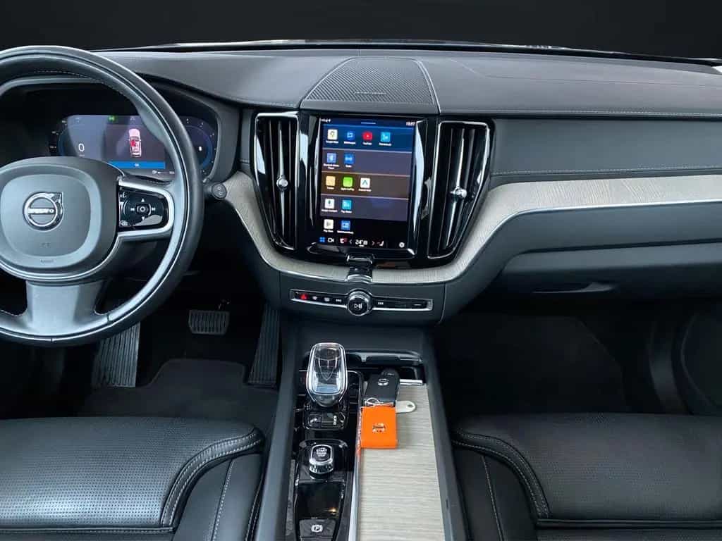 Volvo XC 60 B5-D AWD INSCIRPTION NAVI-KAMERA-PANORAMA 01/2022-photo-9