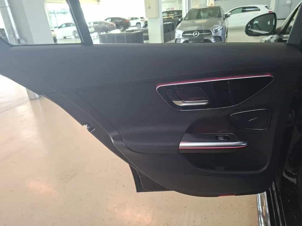 Mercedes-Benz C-Class 220 T d4M AMG Distr Standh 360 Cam AHK DigiLig 11/2022-photo-12