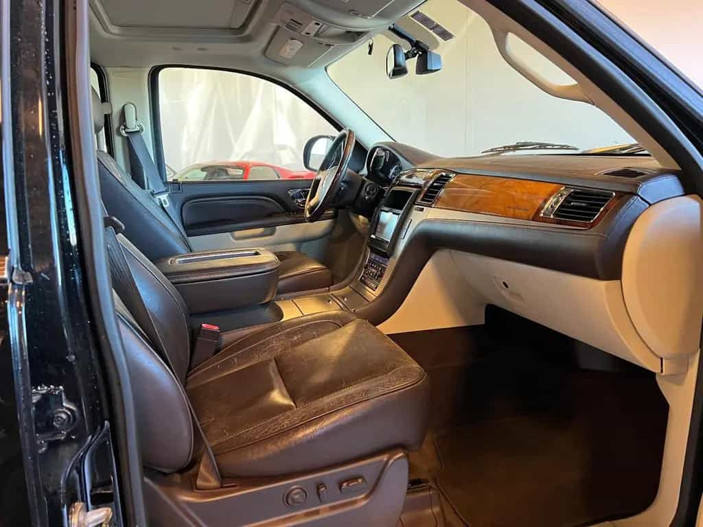 Cadillac Escalade 6.2 V8 Platinum Autom.-7 SITZER-V8- 10/2011-photo-14