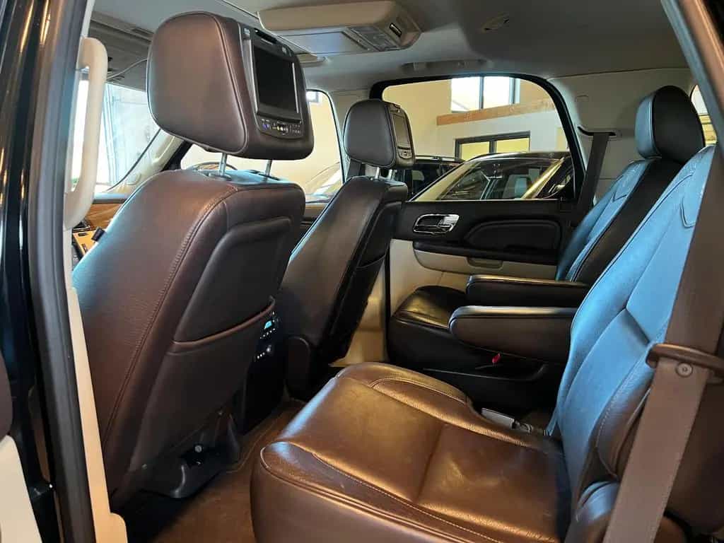 Cadillac Escalade 6.2 V8 Platinum Autom.-7 SITZER-V8- 10/2011-photo-17