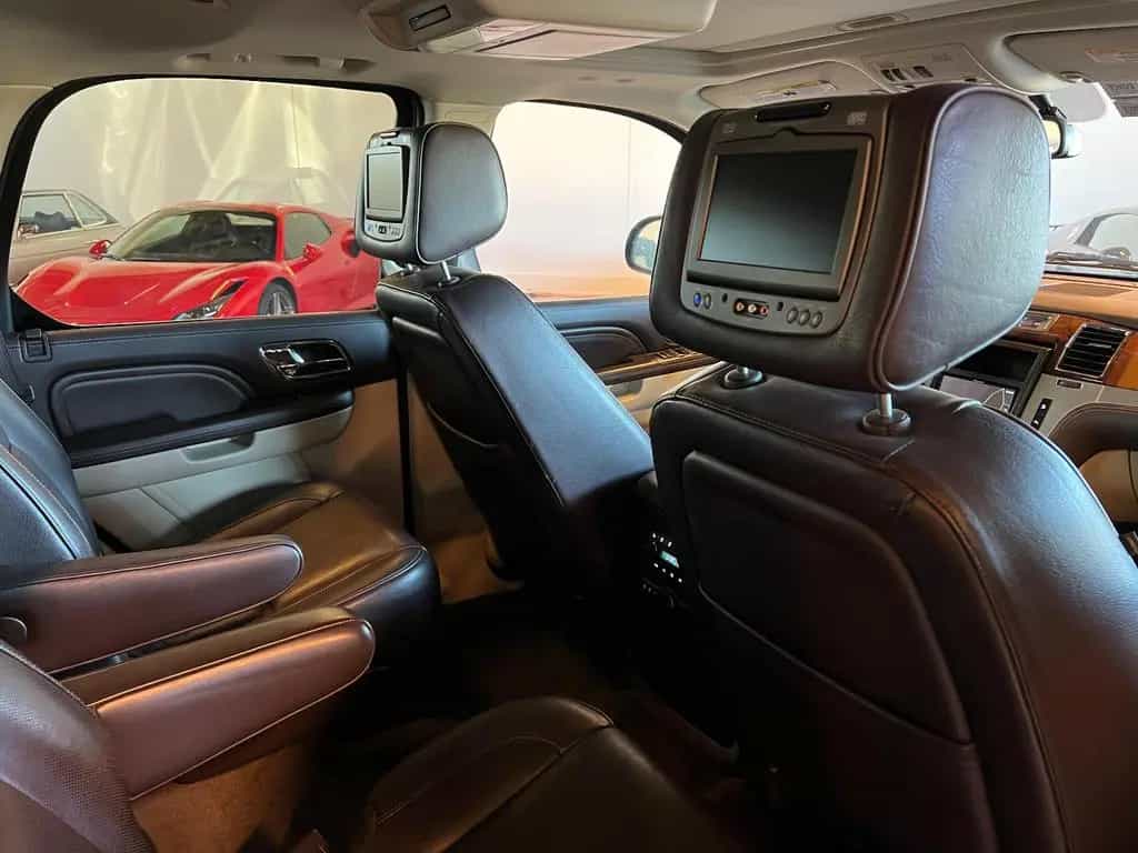 Cadillac Escalade 6.2 V8 Platinum Autom.-7 SITZER-V8- 10/2011-photo-18