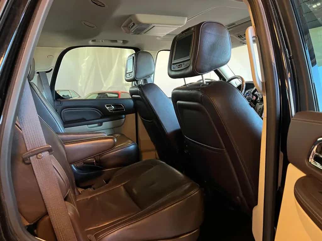 Cadillac Escalade 6.2 V8 Platinum Autom.-7 SITZER-V8- 10/2011-photo-19