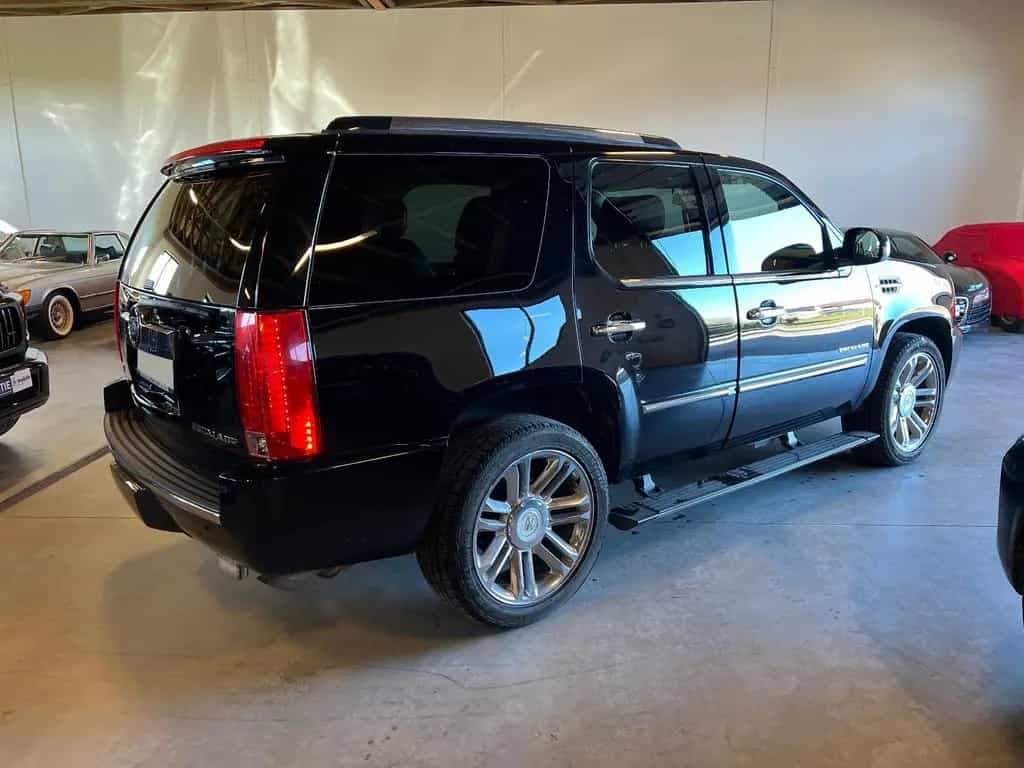 Cadillac Escalade 6.2 V8 Platinum Autom.-7 SITZER-V8- 10/2011-photo-2