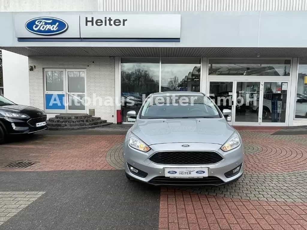 Ford Focus Lim. Business / Navi+Kamera+Tempomat 09/2018-photo-1