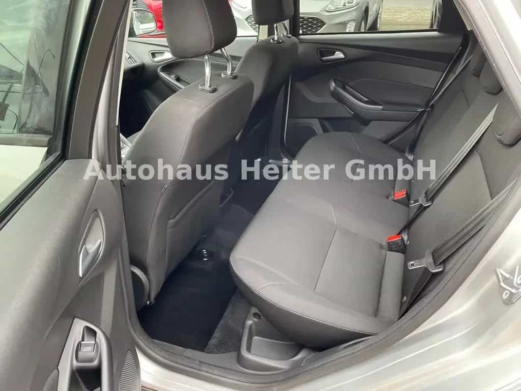 Ford Focus Lim. Business / Navi+Kamera+Tempomat 09/2018-photo-12