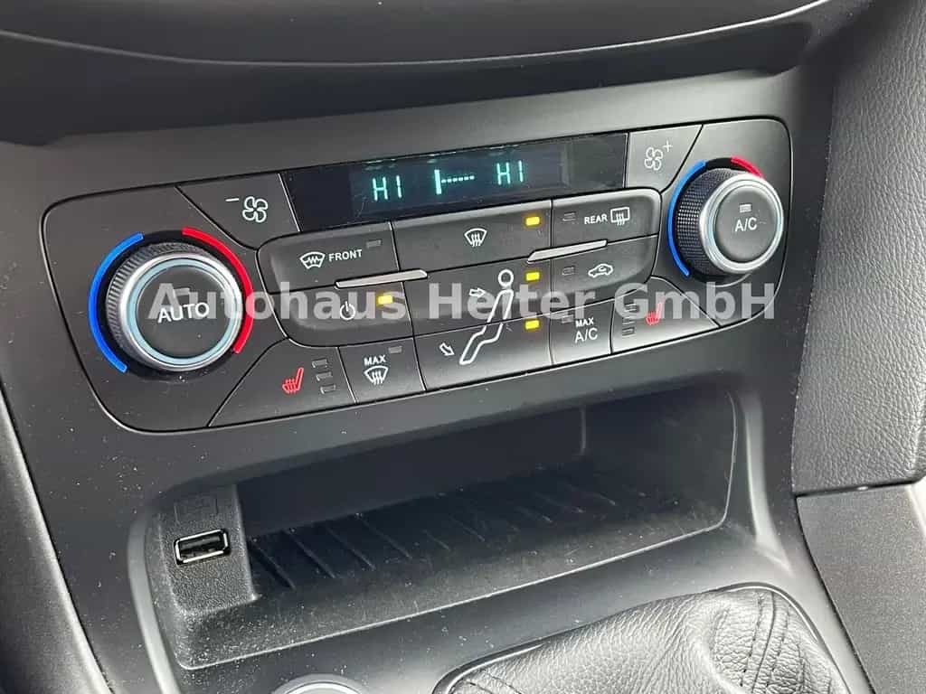 Ford Focus Lim. Business / Navi+Kamera+Tempomat 09/2018-photo-28