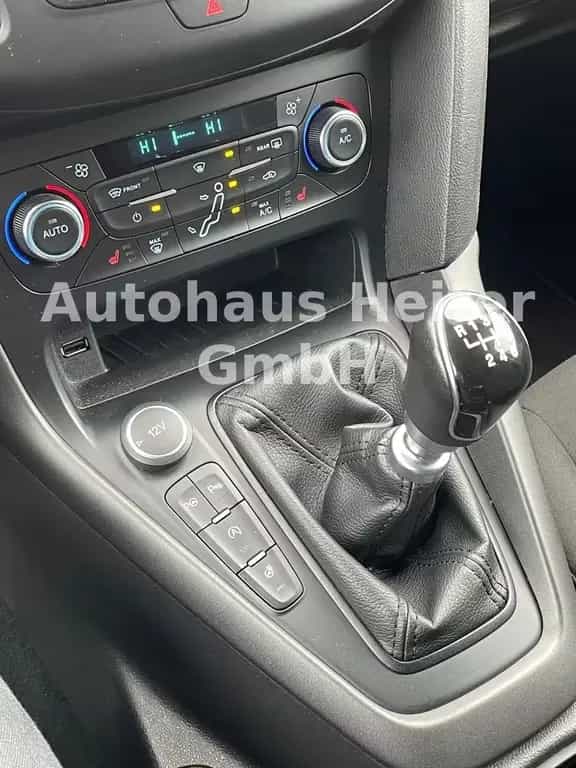 Ford Focus Lim. Business / Navi+Kamera+Tempomat 09/2018-photo-29