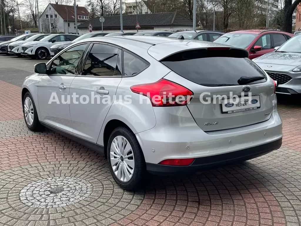 Ford Focus Lim. Business / Navi+Kamera+Tempomat 09/2018-photo-3