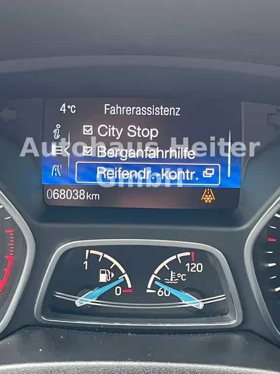 Ford Focus Lim. Business / Navi+Kamera+Tempomat 09/2018-photo-31