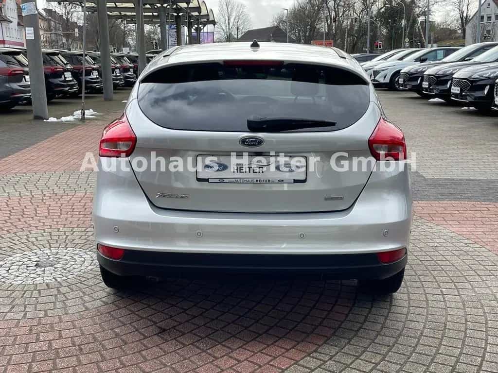 Ford Focus Lim. Business / Navi+Kamera+Tempomat 09/2018-photo-4