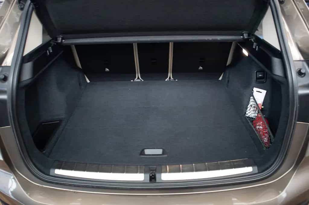 BMW X1 18i, X-LINE, FACELIFT, MEMORY SEATS, CAMERA, 10/2019-photo-21