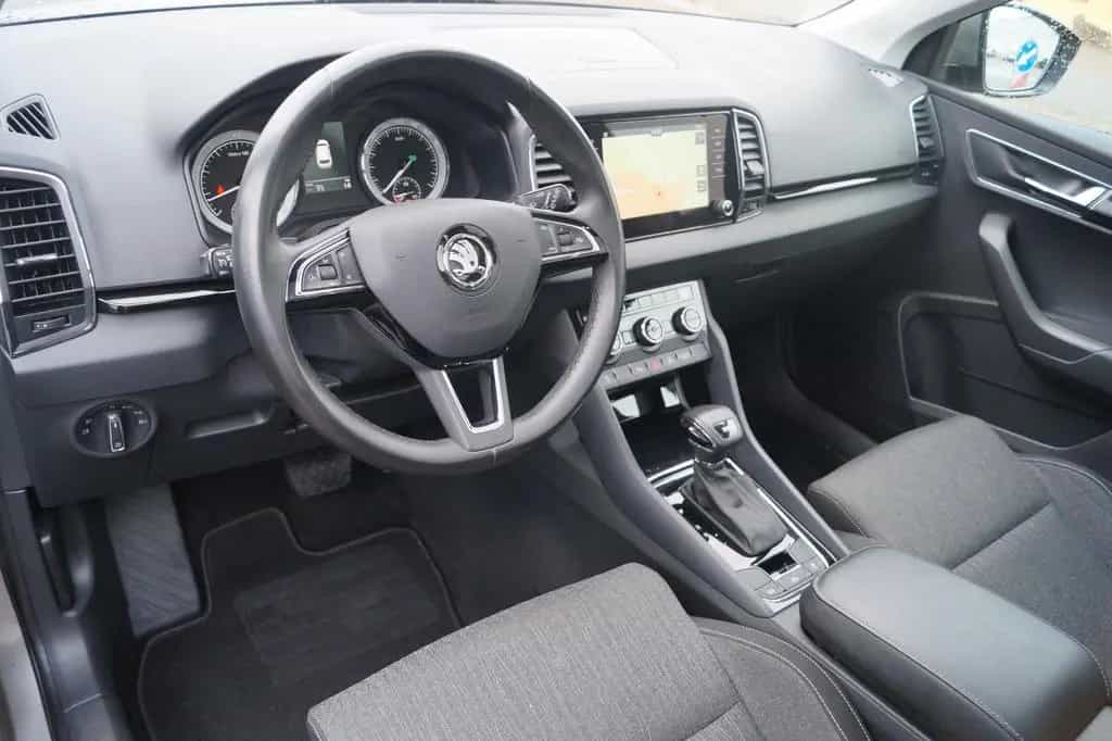 Skoda Karoq Style *AHK*Pano*1.Hand*Kamera*Navi*SHZ*DAB 11/2018-photo-5