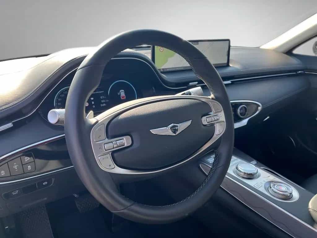 Genesis GV70 2.2 D Luxury *Pano*AWD* Pano HUD Sitzklima 11/2024-photo-15