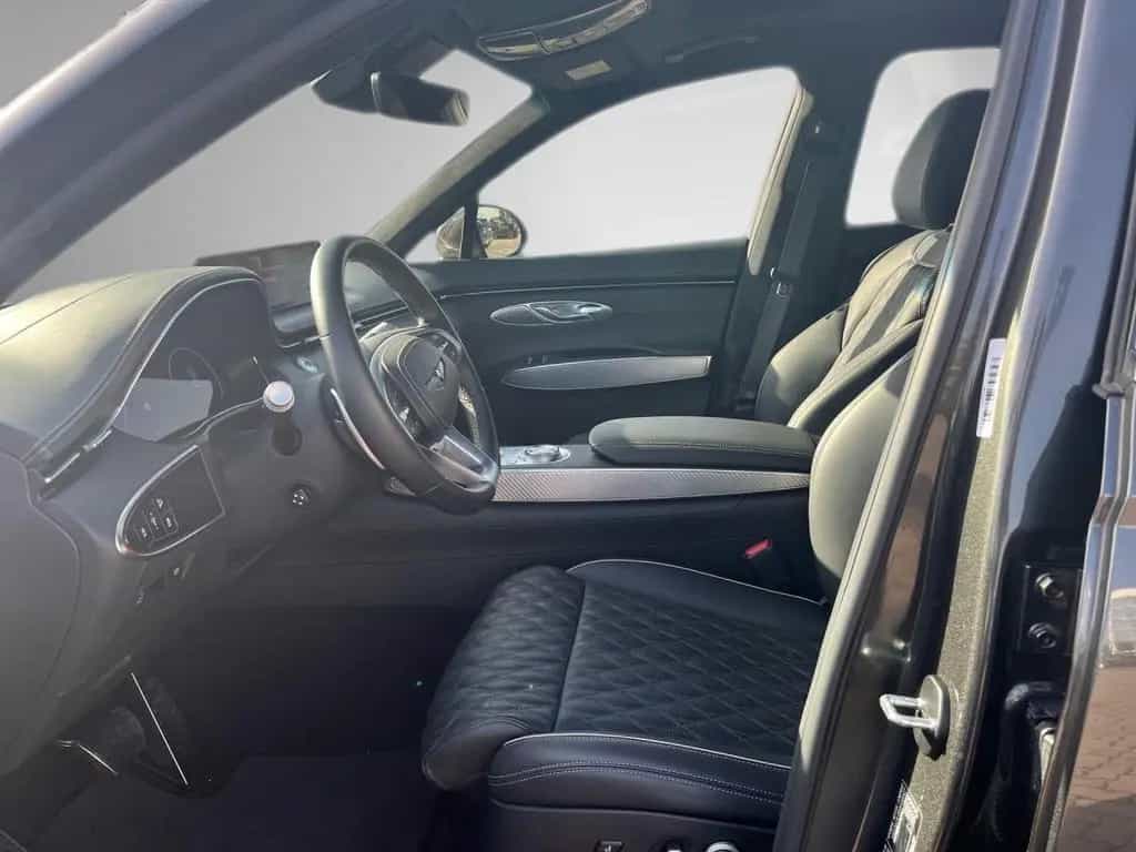 Genesis GV70 2.2 D Sport AWD Pano HUD Sitzklima Kamera 11/2024-photo-12