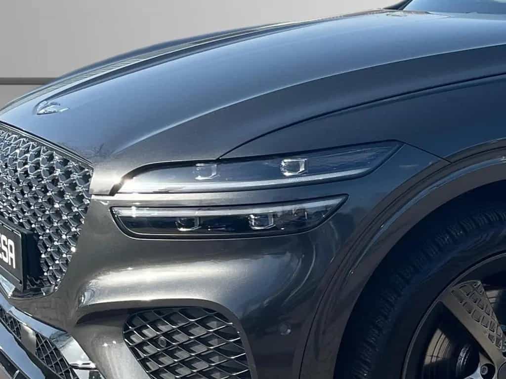 Genesis GV70 2.2 D Sport AWD Pano HUD Sitzklima Kamera 11/2024-photo-9