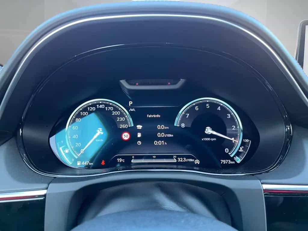 Genesis GV70 2.5 T Sport AWD HUD 360 Kamera LED Memory 01/2025-photo-19