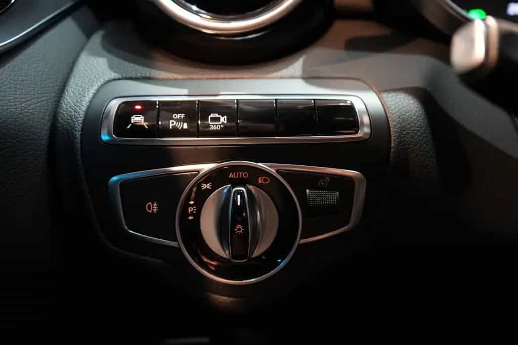 Mercedes-Benz C-Class 300 T 7G Avantgarde*LED*Navi*Kamera*AHK*Pano* 06/2016-photo-15