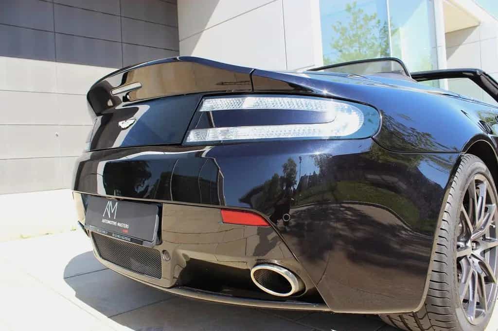 Aston Martin V12 Vantage S Roadster | Schwarz/Schwarz | 2.Hd 04/2016-photo-10