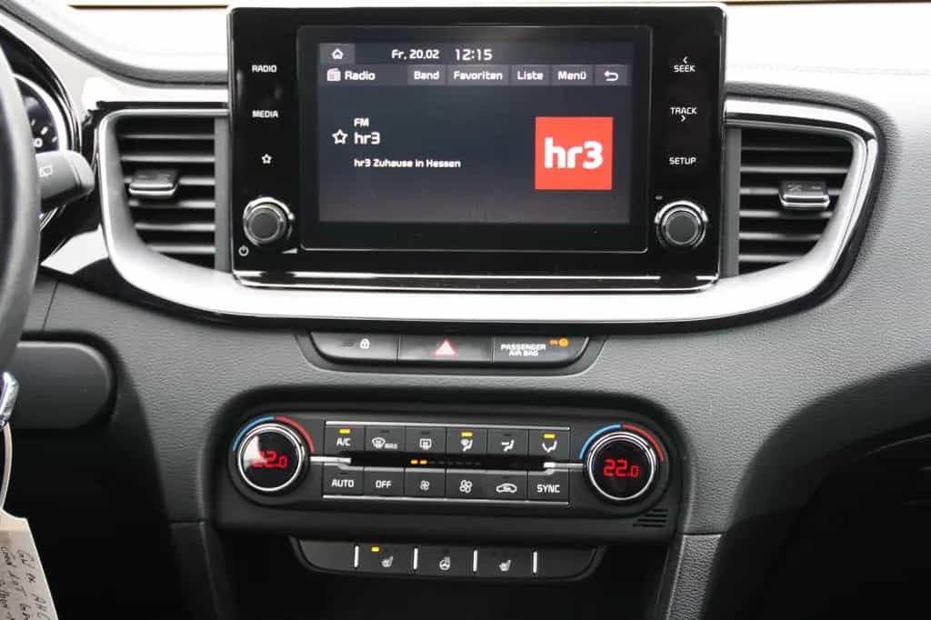 Kia Ceed 1,0T Vision Komfortpaket 04/2022-photo-8