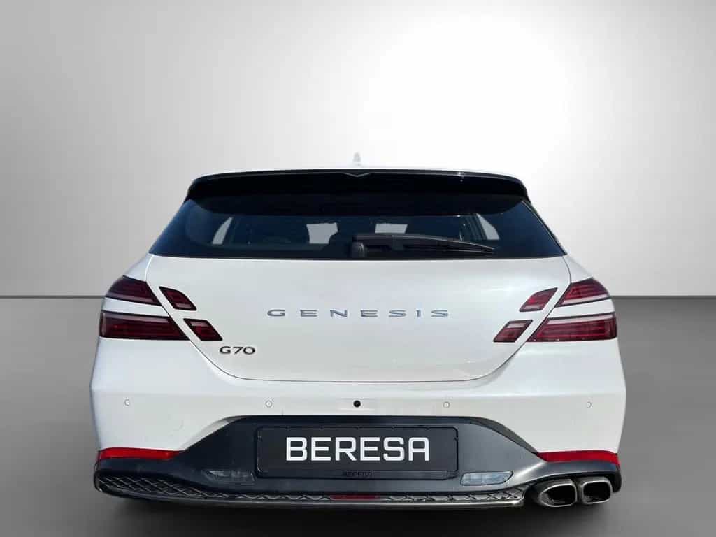Genesis G70 Shooting Brake 2.2 D Sport AWD Sitzklima 11/2024-photo-6