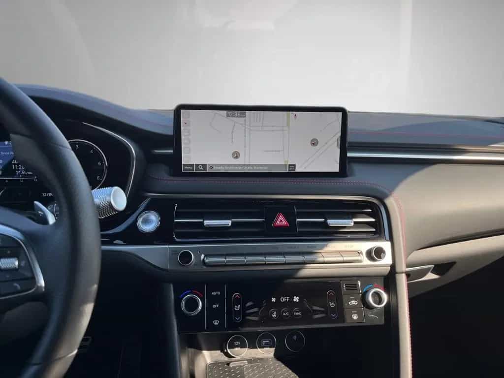 Genesis G70 Shooting Brake 2.2 D Sport AWD Sitzklima 11/2024-photo-20