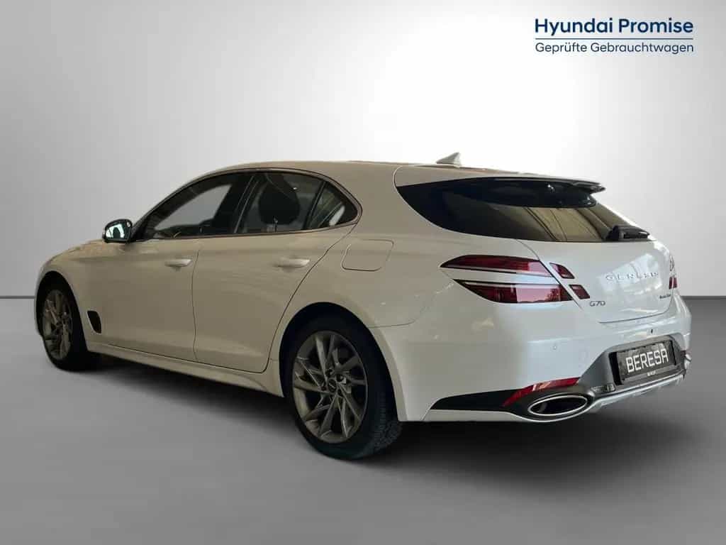 Genesis G70 Shooting Brake 2.0 T Plus Luxury *PANO*AWD* 11/2023-photo-3
