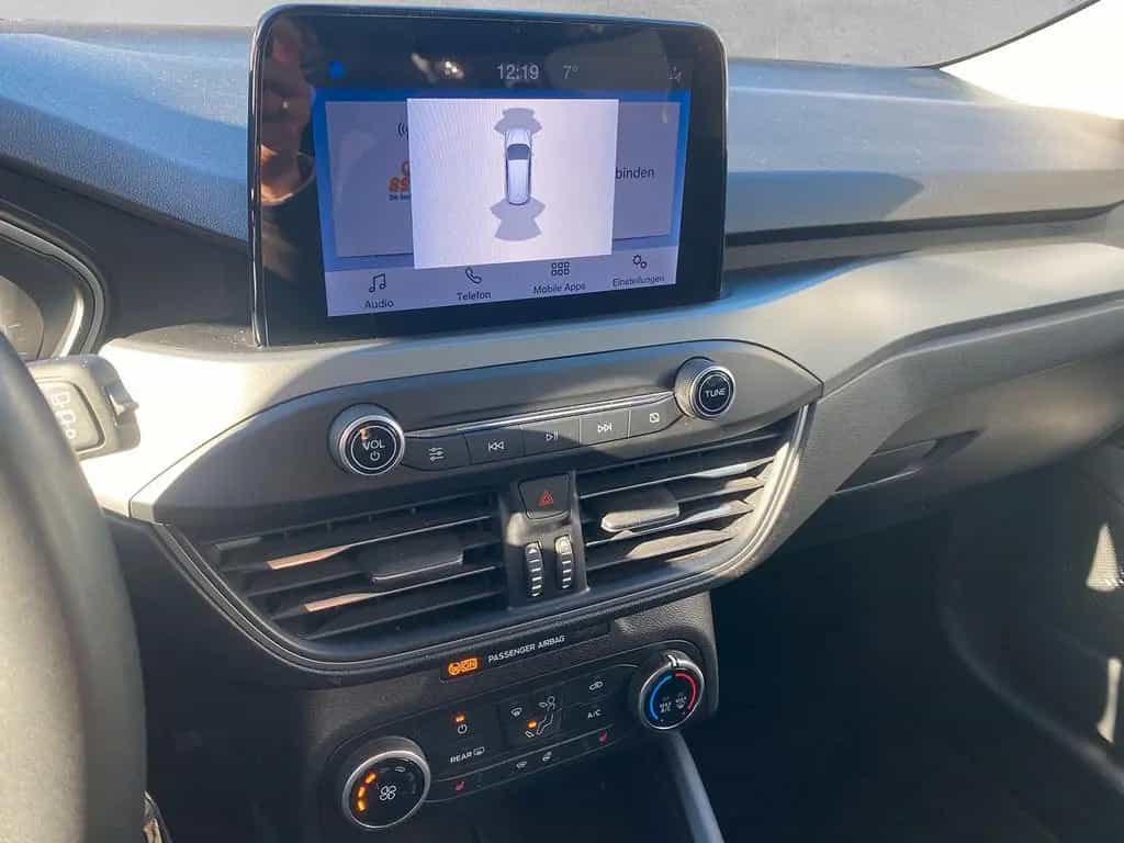 Ford Focus Turnier Cool & Connect 04/2022-photo-10
