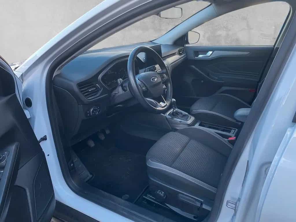 Ford Focus Turnier Cool & Connect 04/2022-photo-7