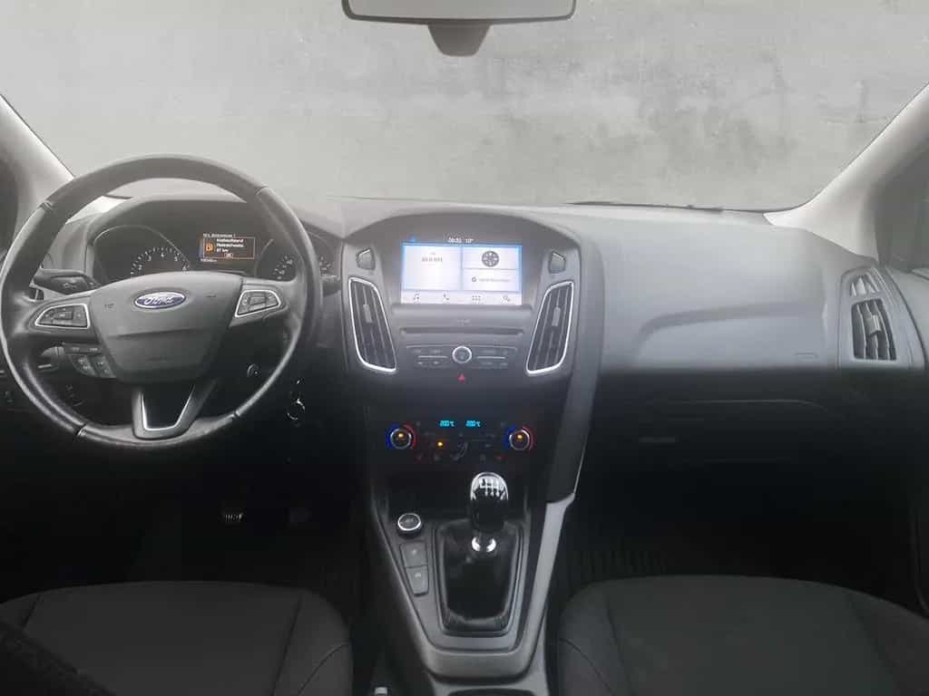 Ford Focus Lim. Cool & Connect 04/2018-photo-10