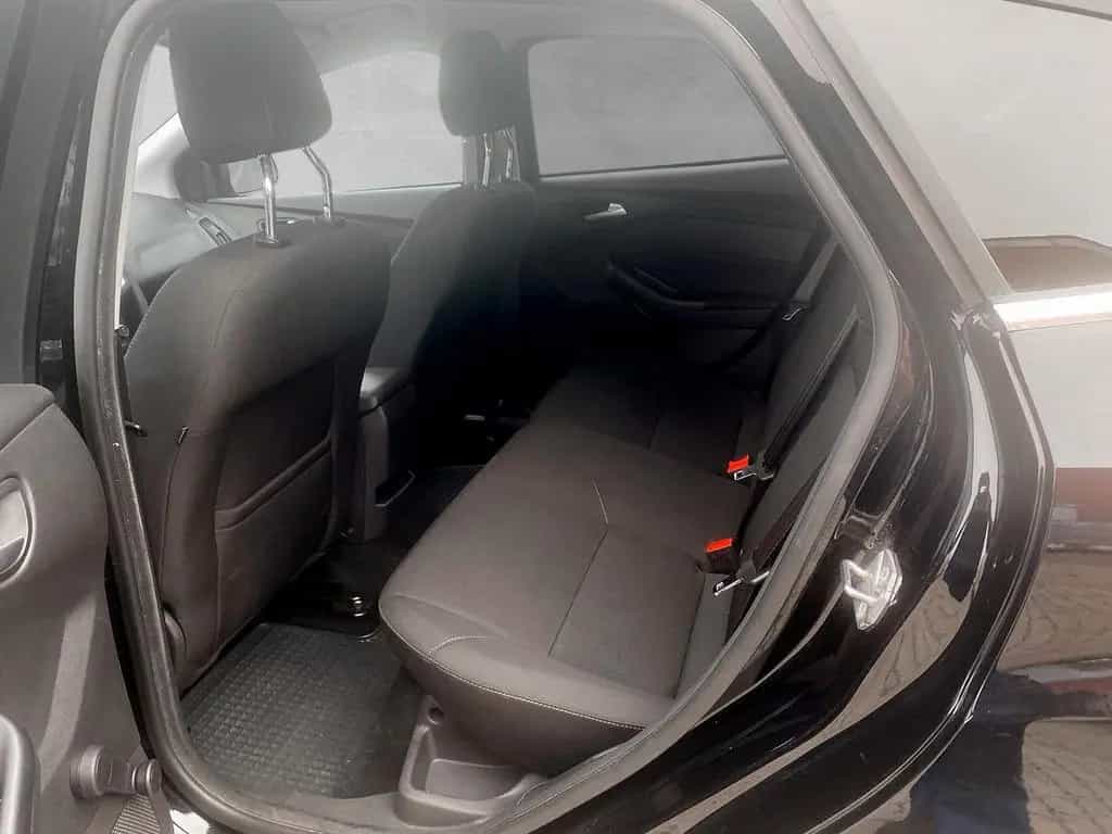 Ford Focus Lim. Cool & Connect 04/2018-photo-9